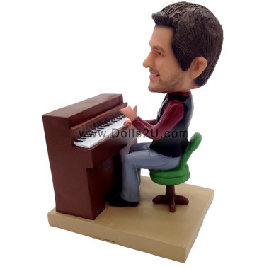 (image for) Custom Bobblehead Male Pianist Playing Piano
