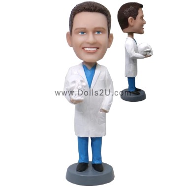  Doctor Holding A Skull / Doctor Gift