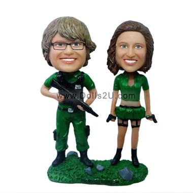 Custom Bobbleheads Jungle Army Couple In Their Uniform With Guns In Hands