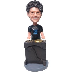 DJ