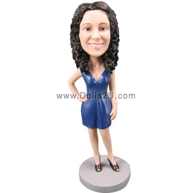 casual lady with hand on hip