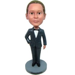 (image for) Kid in suit - groomsmen bobblehead gift