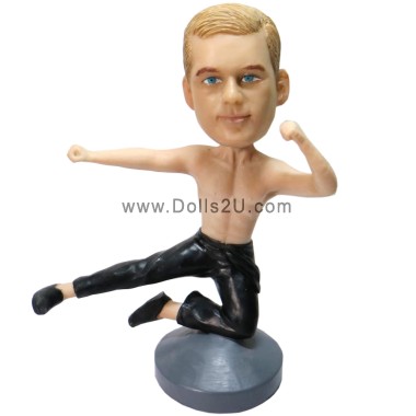  Custom Bobblehead Figure Kung Fu Master Showing A Bruce Lee Like Posture