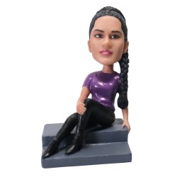  Personalized Creative Casual Female Bobblehead